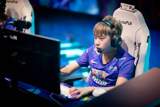 Fly彭云飞重返荧幕引发KPL经典回忆