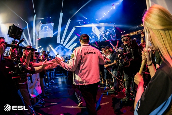 灵武市举办沪苏浙闽宁陕甘宁篮球邀请赛